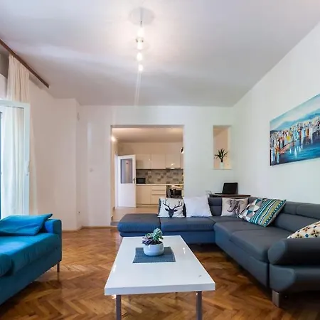 Beautiful 6bd House / Ideal For Larger Grups! Dom wakacyjny Zadar