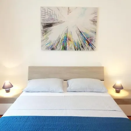 Beautiful 6bd House / Ideal For Larger Grups! Nyaraló