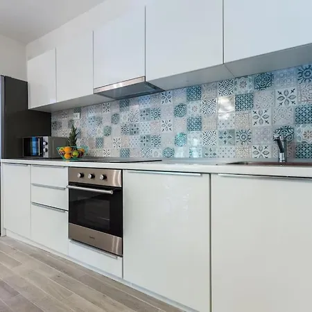 Beautiful 6bd House / Ideal For Larger Grups!