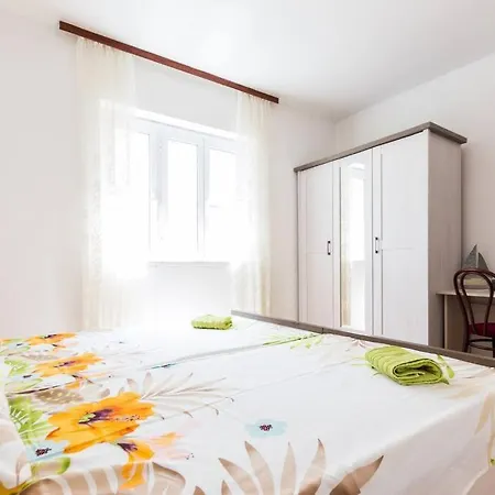 Beautiful 6bd House / Ideal For Larger Grups! Nyaraló *