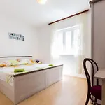 Beautiful 6bd House / Ideal For Larger Grups! 度假居