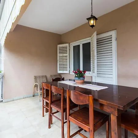 Beautiful 6bd House / Ideal For Larger Grups! Feriehus